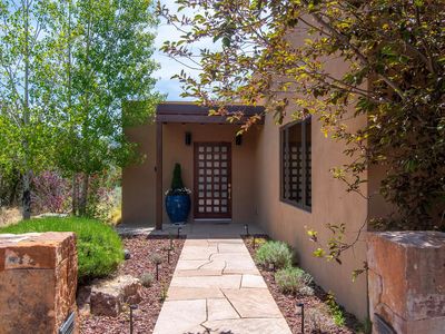 1858 Palacio Ln