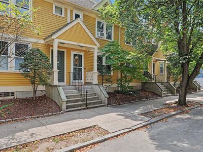 70 Oak St APT B