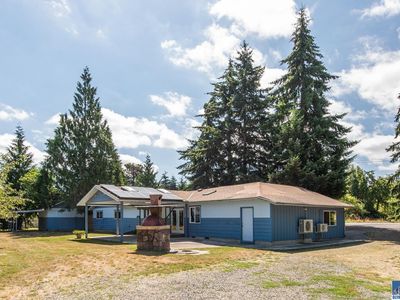3251 Woodcock Rd