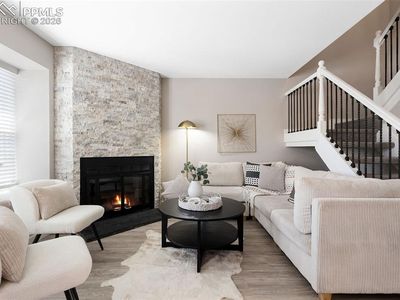 6829 Mountain Top Ln
