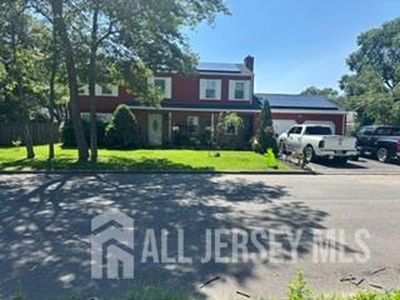 81 Brooklyn Ave