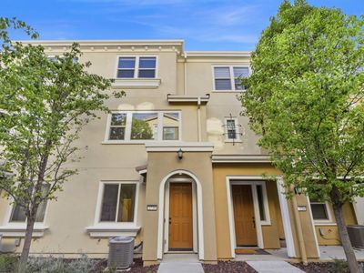 2730 Ferrara Cir