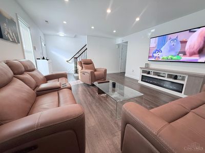 11 Queens Ct