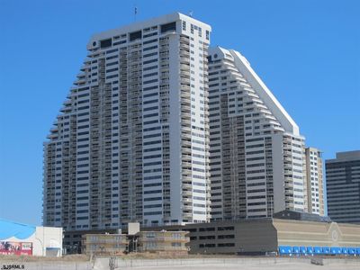3101 Boardwalk #14101