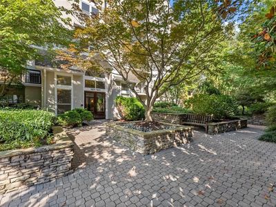1406 River Green Dr NW