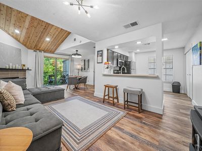 4777 Cedar Springs Rd APT 3Q
