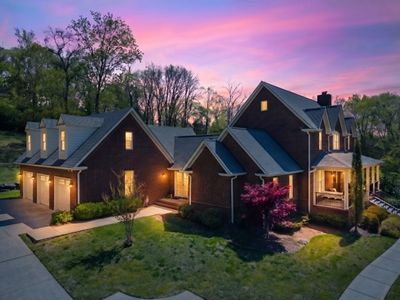 224 Chapelwood Dr