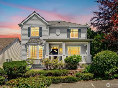 2011 NE Kenilworth Lane