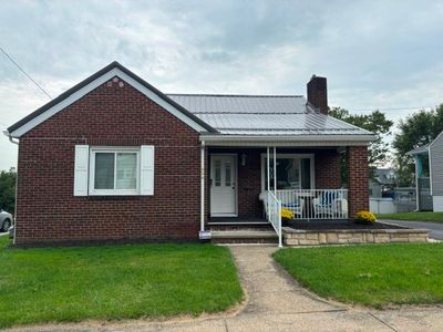 934 Warren Ave