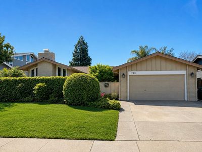 723 Navaronne Way