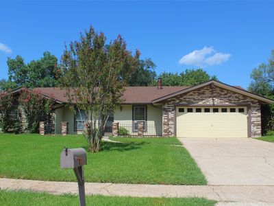 453 Plaza Cir