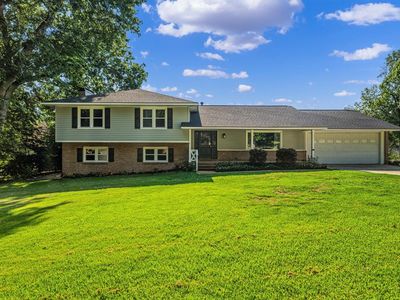 6122 Chrisbin Dr