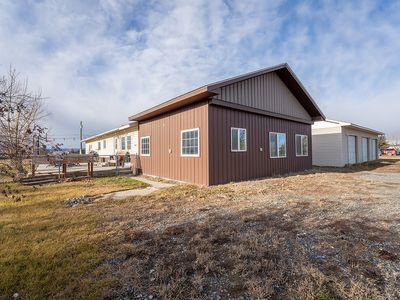3562 Strandberg Dr