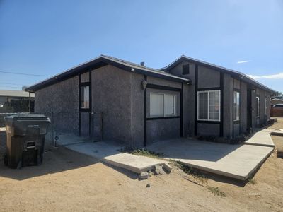 527 W Wilson Ave