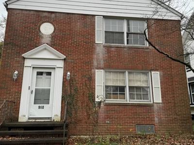 960 Amelia Ave