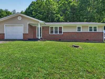 168 Country Oaks Dr