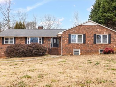 1175 Whispering Pines Dr