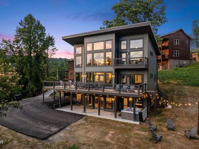 332 Sterling Dr