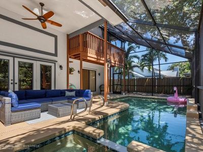 2250 SE Country Club Lane