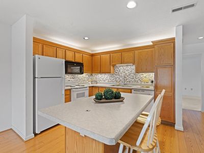 N16W26573 Tall Reeds LANE #A