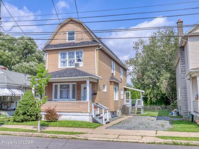 257 Richard St