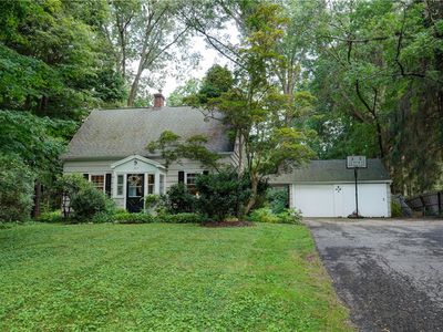 157 Ayrault Rd