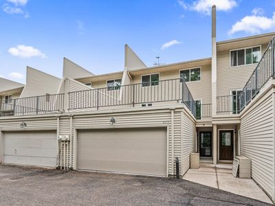 6331 Saint Croix Trl N