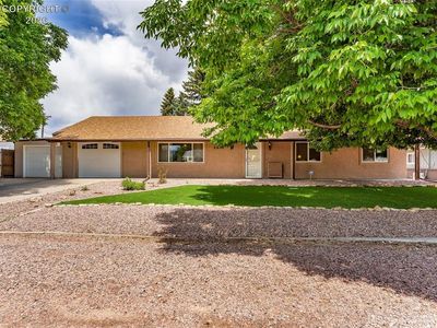 2401 Clayton Dr