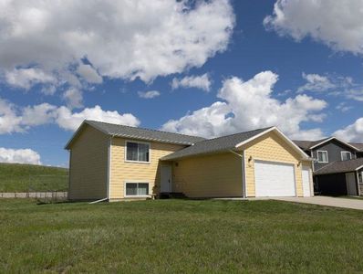 752 Bear Tooth Ct