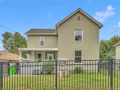 1038 W Hopocan Ave