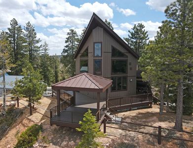 1350 W Strawberry Point Rd