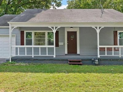 3605 NE 52nd Ter