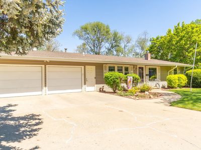 3422 Cheyenne Blvd