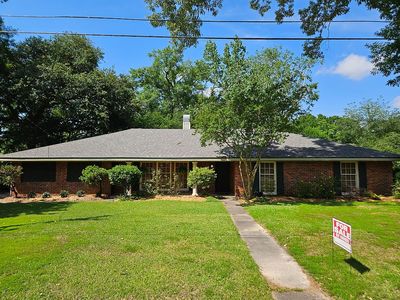 1120 Marilyn Dr