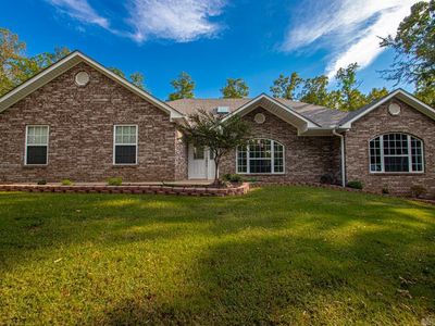 435 Coachlight Rd