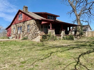 1681 S Us Highway 63