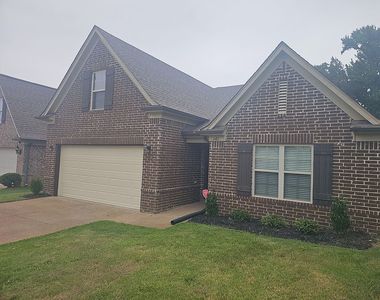 1481 Switzer Cv