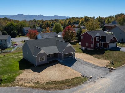 1960 Saw Mill Ct E