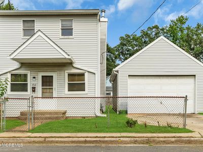 Property at 712 Monmouth Parkway, Middletown, NJ
