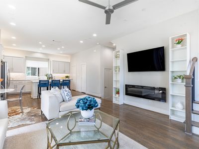 4914 Live Oak St Unit 10