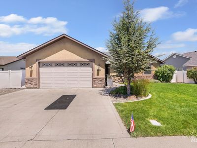 1002 Terra Ave