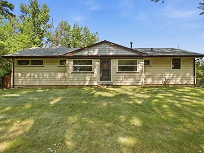 6399 Lake Sarah Heights Dr