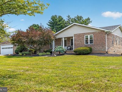 2217 Cherokee Dr