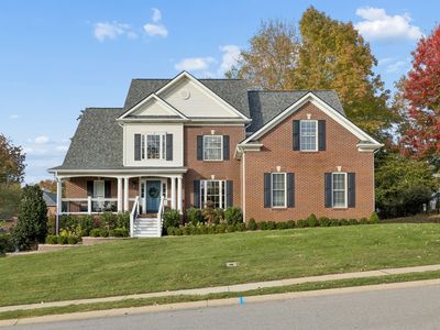 813 Brooke Valley Trce