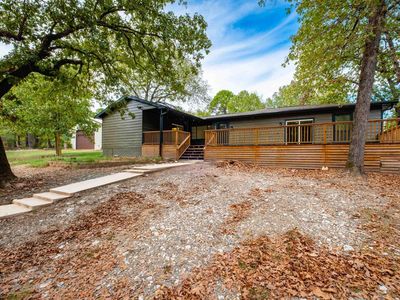 2201 Roberts Rd