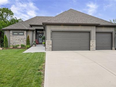 4913 NW 70th Ter