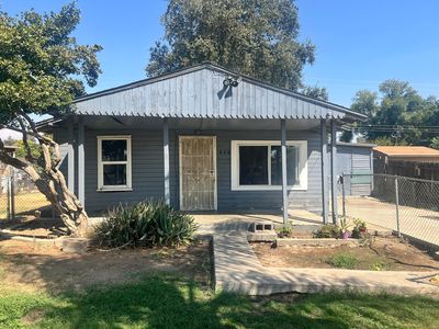 Property at 460 S Shasta Avenue, Farmersville, CA