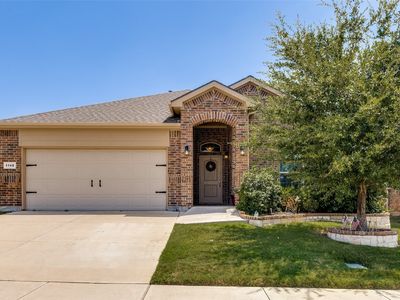 1148 Lakeville Dr