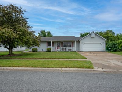 897 Apache Ln