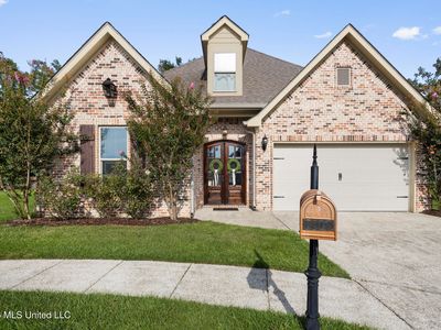 3912 Acadian Village Dr